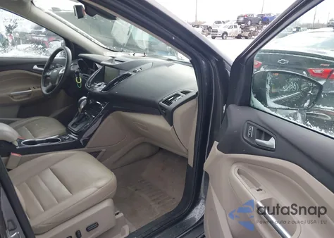 2015 Ford Escape Titanium z USA, uszkodzony, nr VIN 1FMCU9J98FUA88893